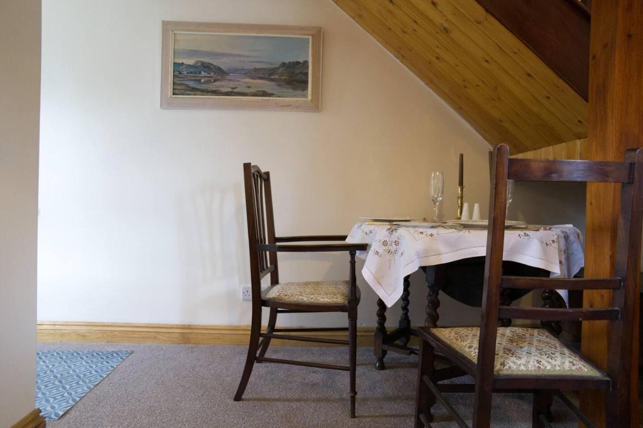 Cosy Secret In A Beautiful Walled Garden Holiday home